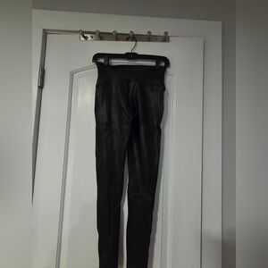 SPANX faux Leather Leggins Size Medium